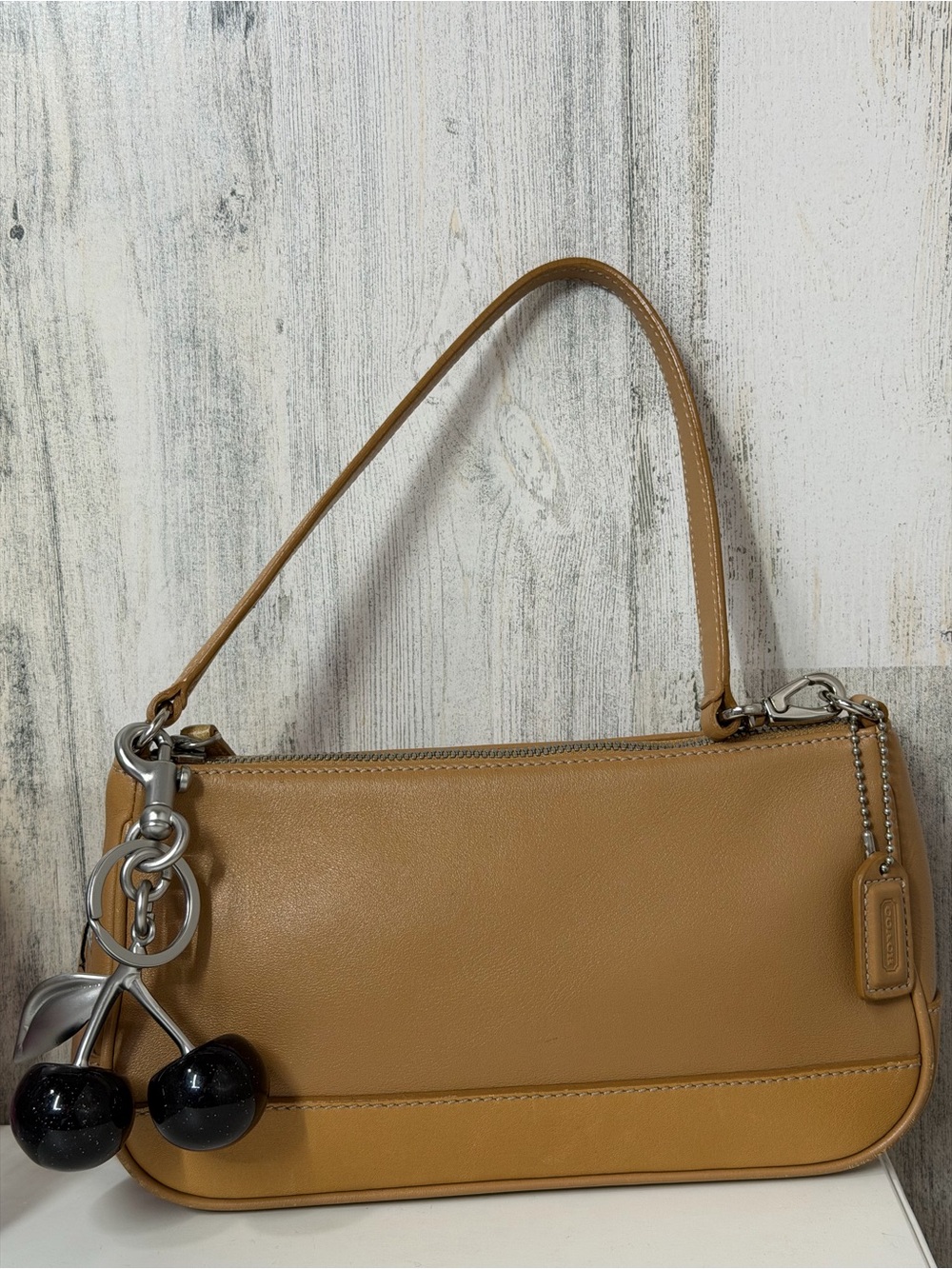 Vintage Coach Demi Tan Leather Shoulder Bag - Picture 1 of 8